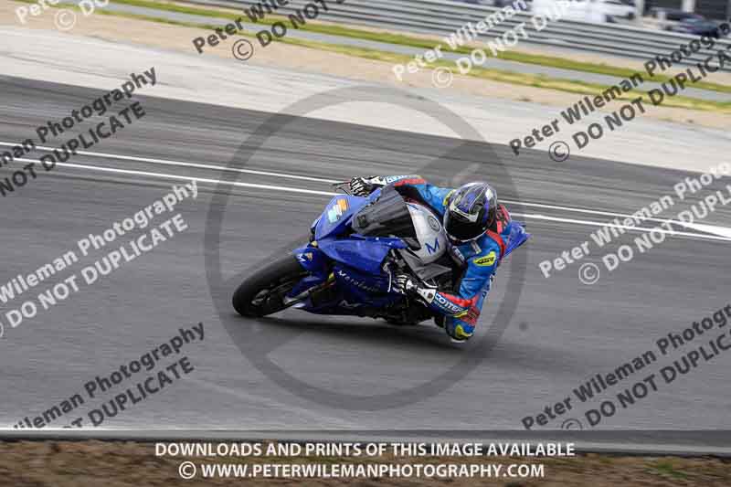 cadwell no limits trackday;cadwell park;cadwell park photographs;cadwell trackday photographs;enduro digital images;event digital images;eventdigitalimages;navarra;no limits trackdays;peter wileman photography;racing digital images;trackday digital images;trackday photos